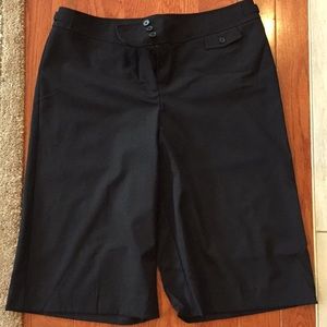 LOFT, 14p, black Capri dress pants